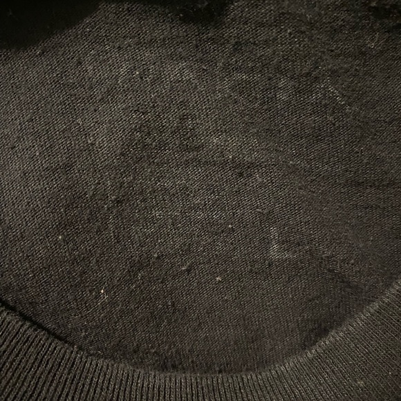 Shakira Graphic Tee - Picture 2 of 3